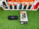 JBL Flip 7 Wireless Portable Bluetooth Speaker, Bold Pro Sound with AI Sound Boost, 16Hrs of Playtime, IP68 Water & Dustproof, Multi-Speaker Connection by Auracast, Personalization App (Black) - Open Box - Image 12